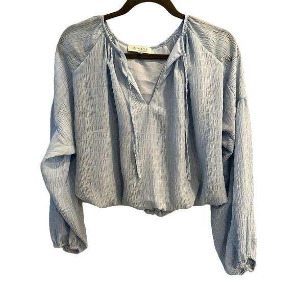 Wayf Tops - WAYF Size Medium M Light Blue Bubble Cropped Blouse